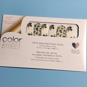 COLOR STREET NAIL POLISH "Berry Merry" Holly Xmas